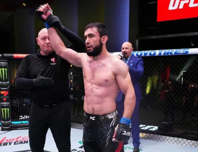 loik-radzhabov-na-ufc-fight-night-oderzhal-pobedu-nokautom-8687d0f.jpg
