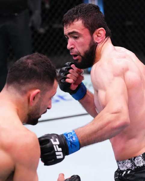 Лоик Раджабов на UFC Fight Night одержал победу нокаутом