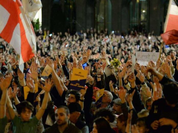 komitet-parlamenta-gruzii-podderzhal-zakonoproekt-ob-inoagentah-d509f2e.jpg