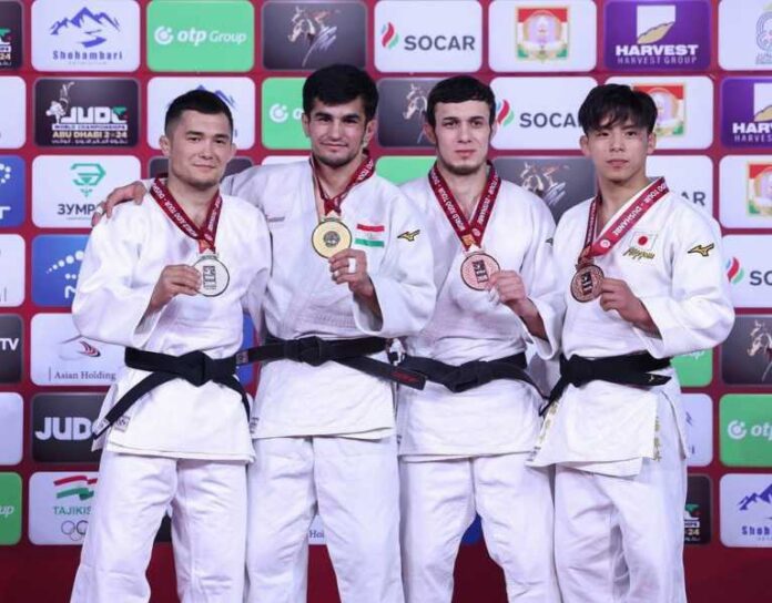 sbornaja-tadzhikistana-nachala-domashnij-turnir-s-treh-medalej-d1326b5.jpg