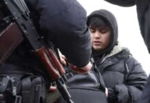 На войну или на родину. Мигрантов из Центральной Азии в России часто ставят перед трудным выбором