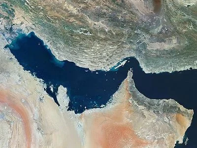 iran-otkryl-ormuzskij-proliv-na-vremja-peremirija-6f379b9.webp